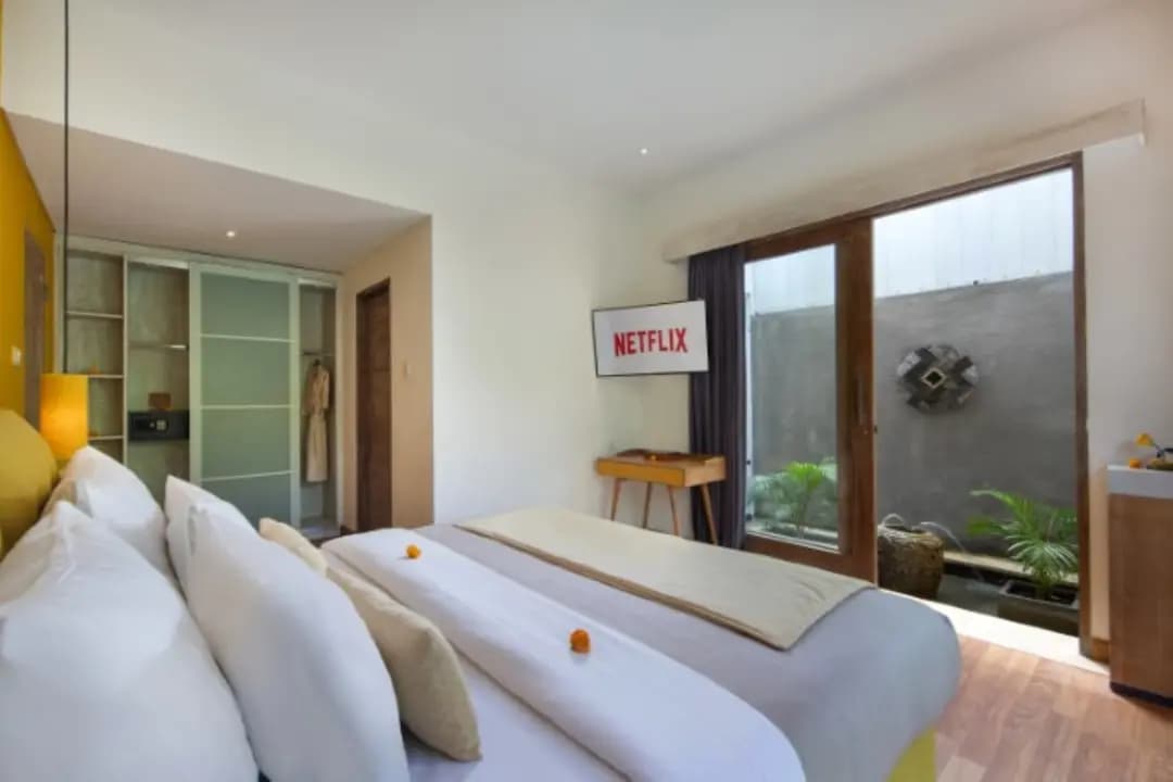 La Mira Villa
