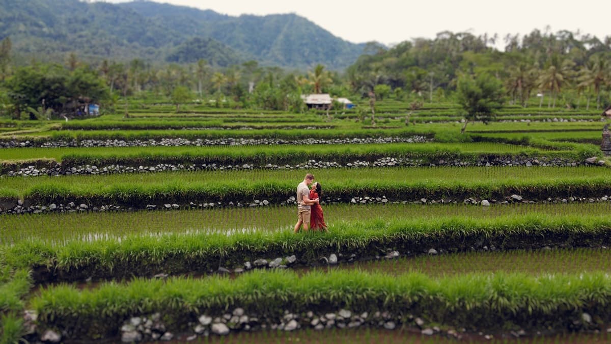 couple in Bali for honeymoon