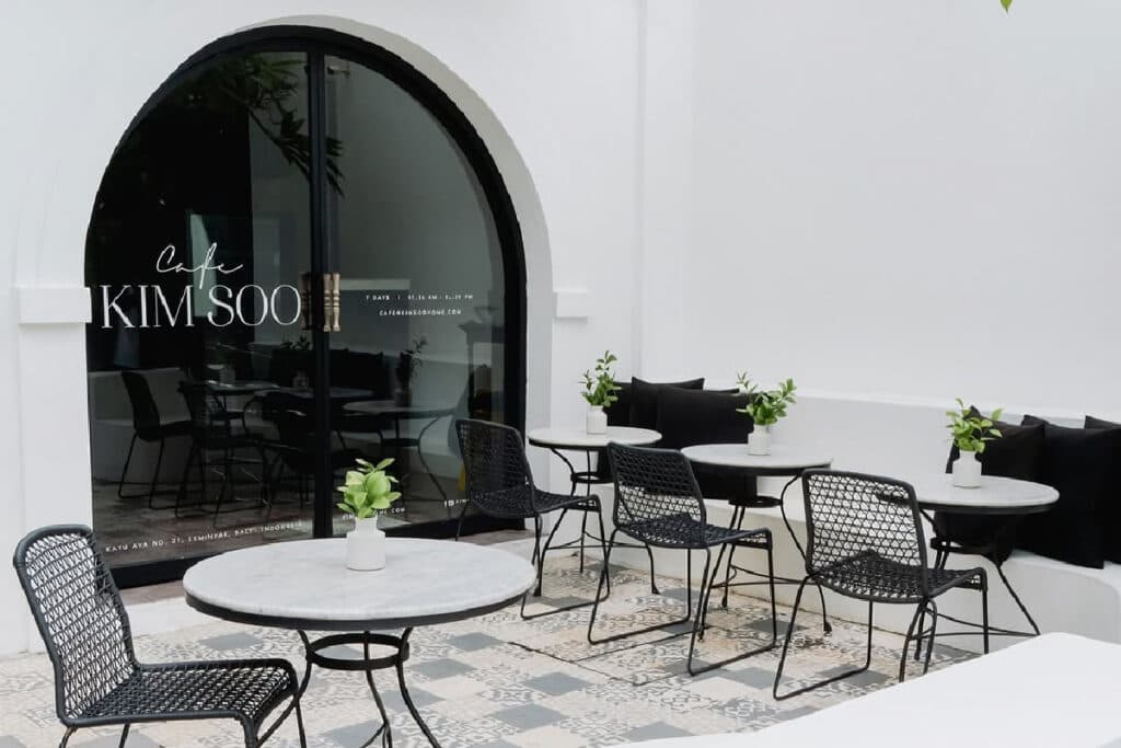 Cafe in Seminyak Kim Soo