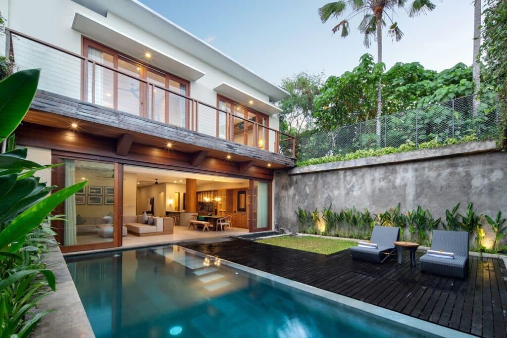 luxury hotel seminyak