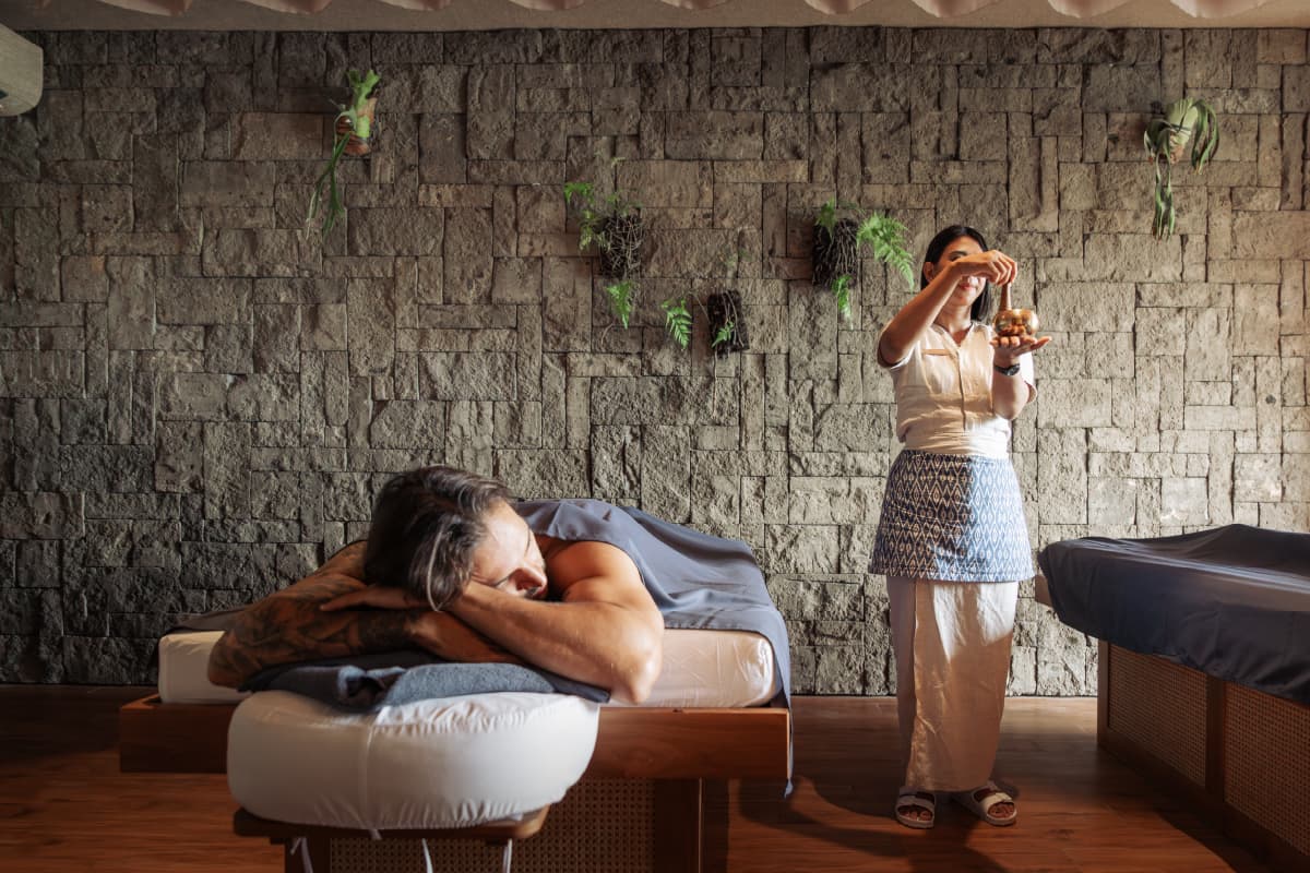massage seminyak