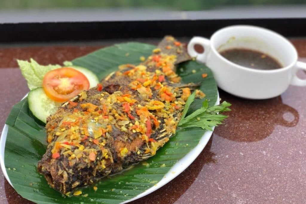 Mujair Nyatnyat Makanan Tradisional Bali yang Menggugah Selera 