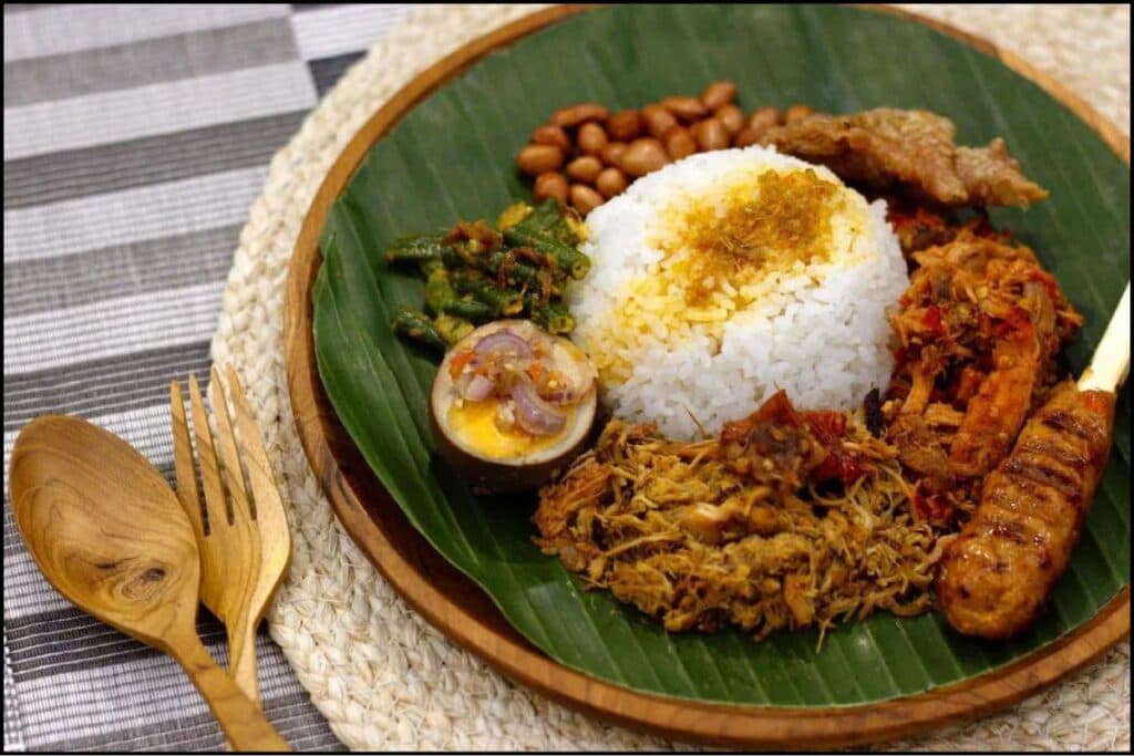 Nasi Campur Makanan Tradisional Bali yang Menggugah Selera 