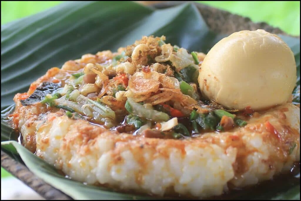 Nasi Tepeng Makanan Tradisional Bali yang Menggugah Selera 