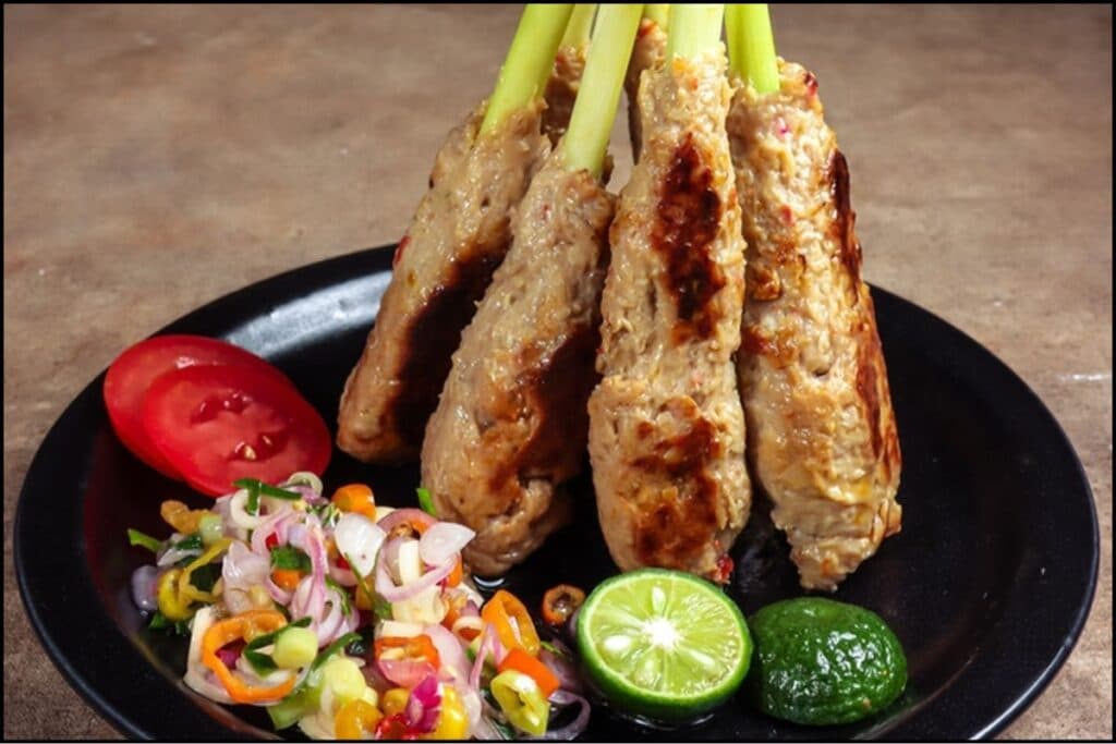 Sate Lilit Makanan Tradisional Bali yang Menggugah Selera 