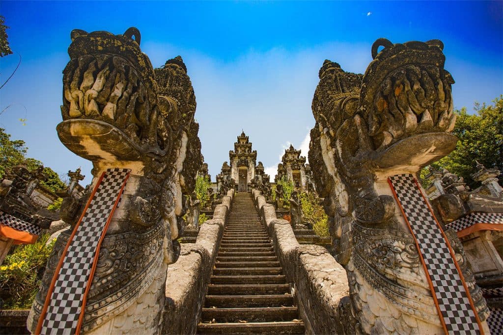 tangga pura lempuyang