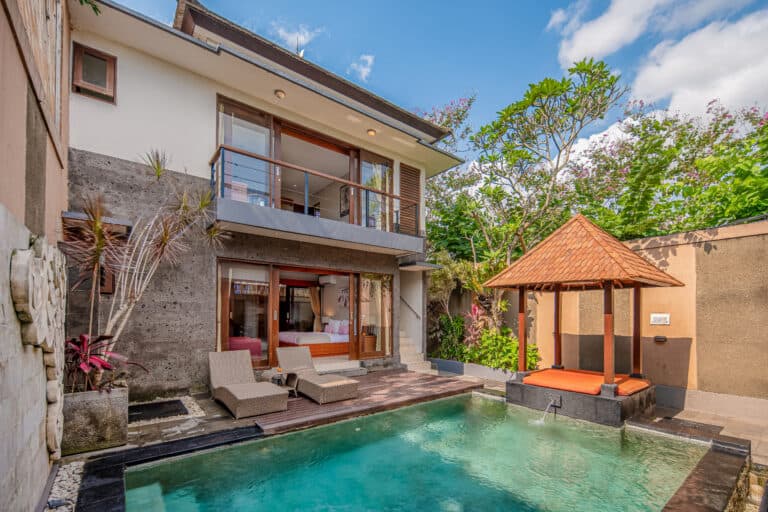 Escape to the tranquillity in Summer Holiday at Nyanyi Sanctuary