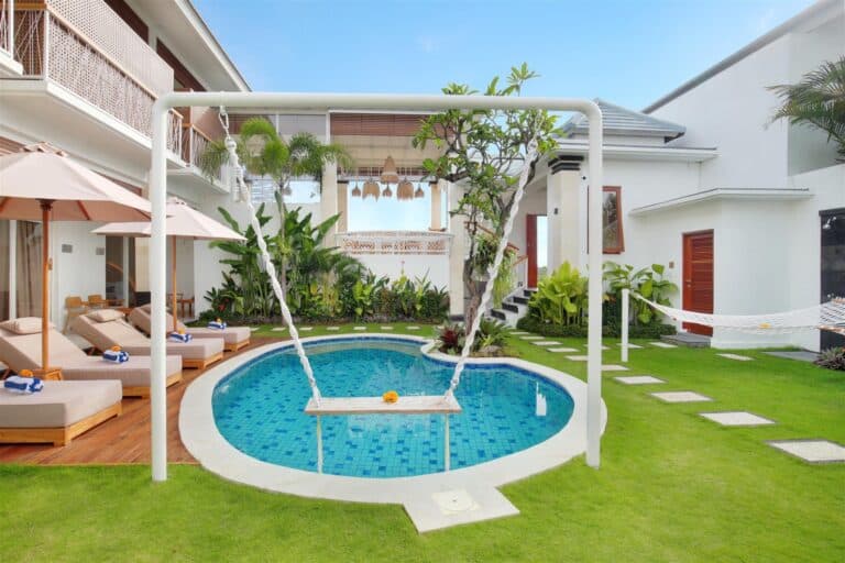 Aeera Villa: A Blissful Tropical Retreat in Bali