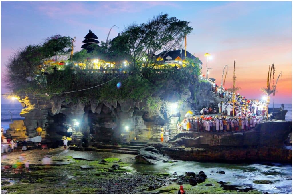 tanah lot temple