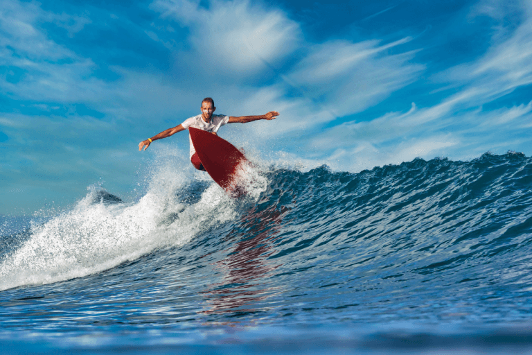 surfing canggu