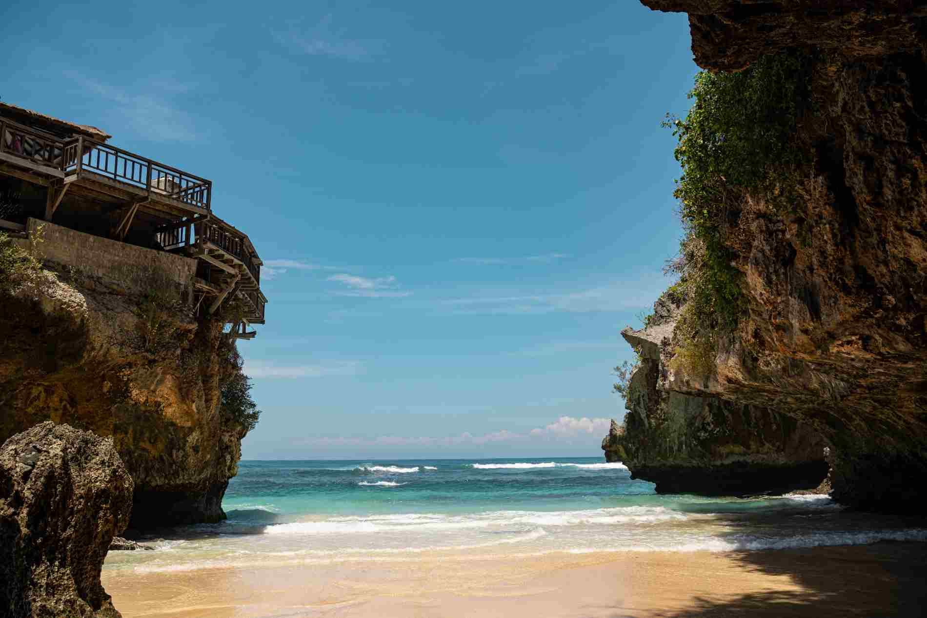 hidden beach bali
