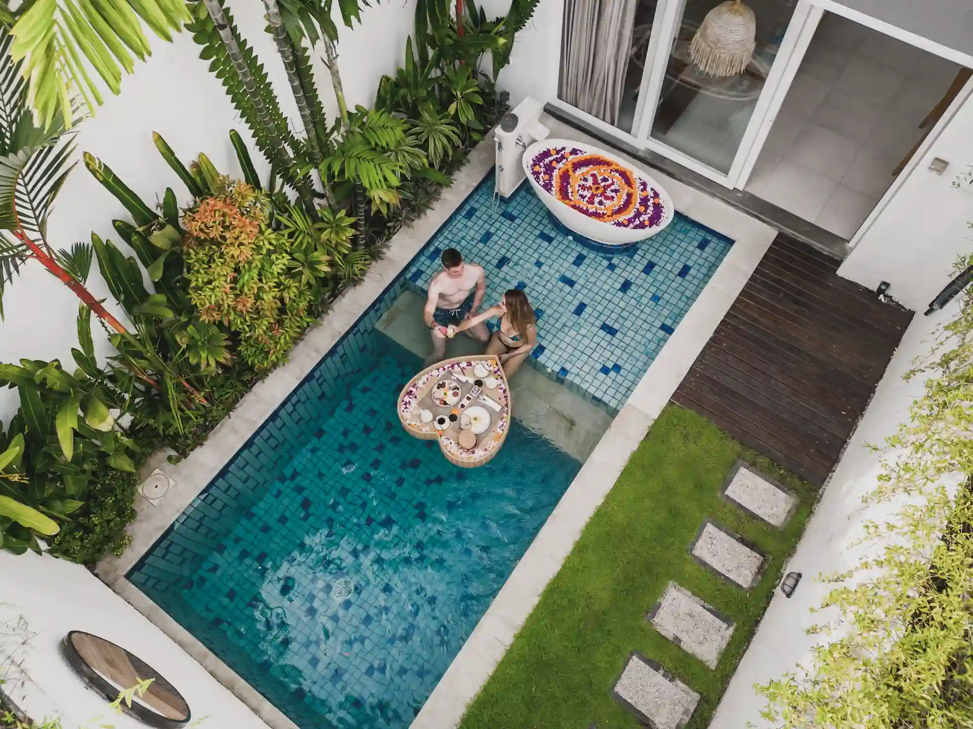 Midscale Villa