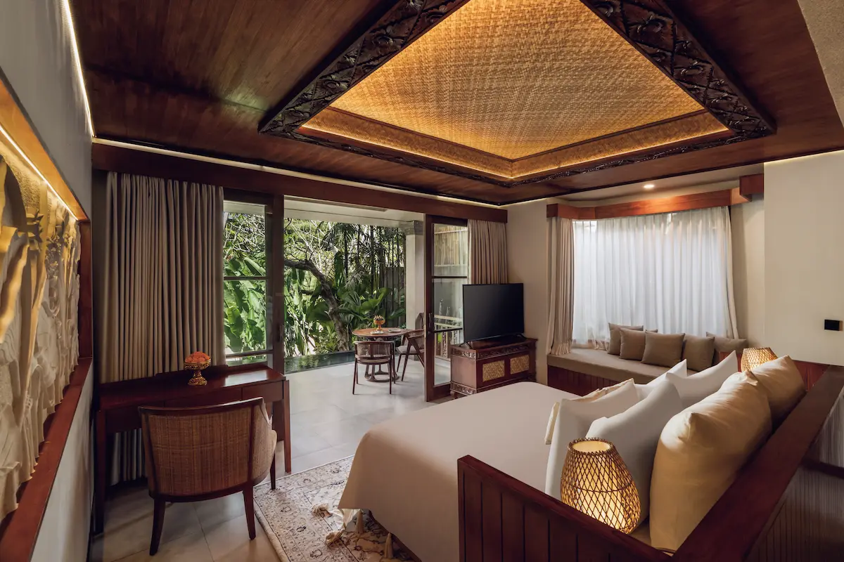 Aksari Suite with Bathtub