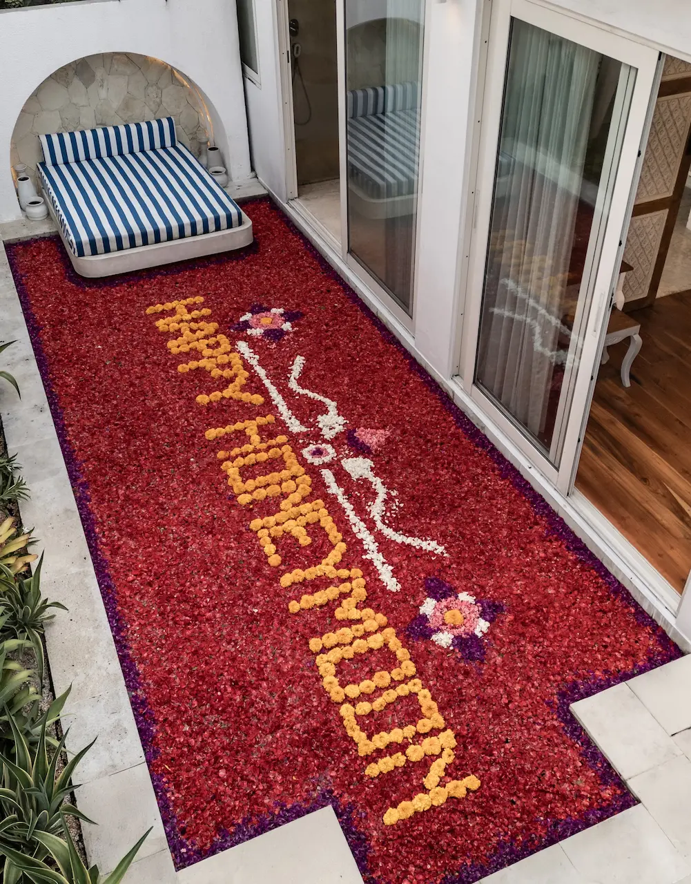 Full Flower Decor In The Pool