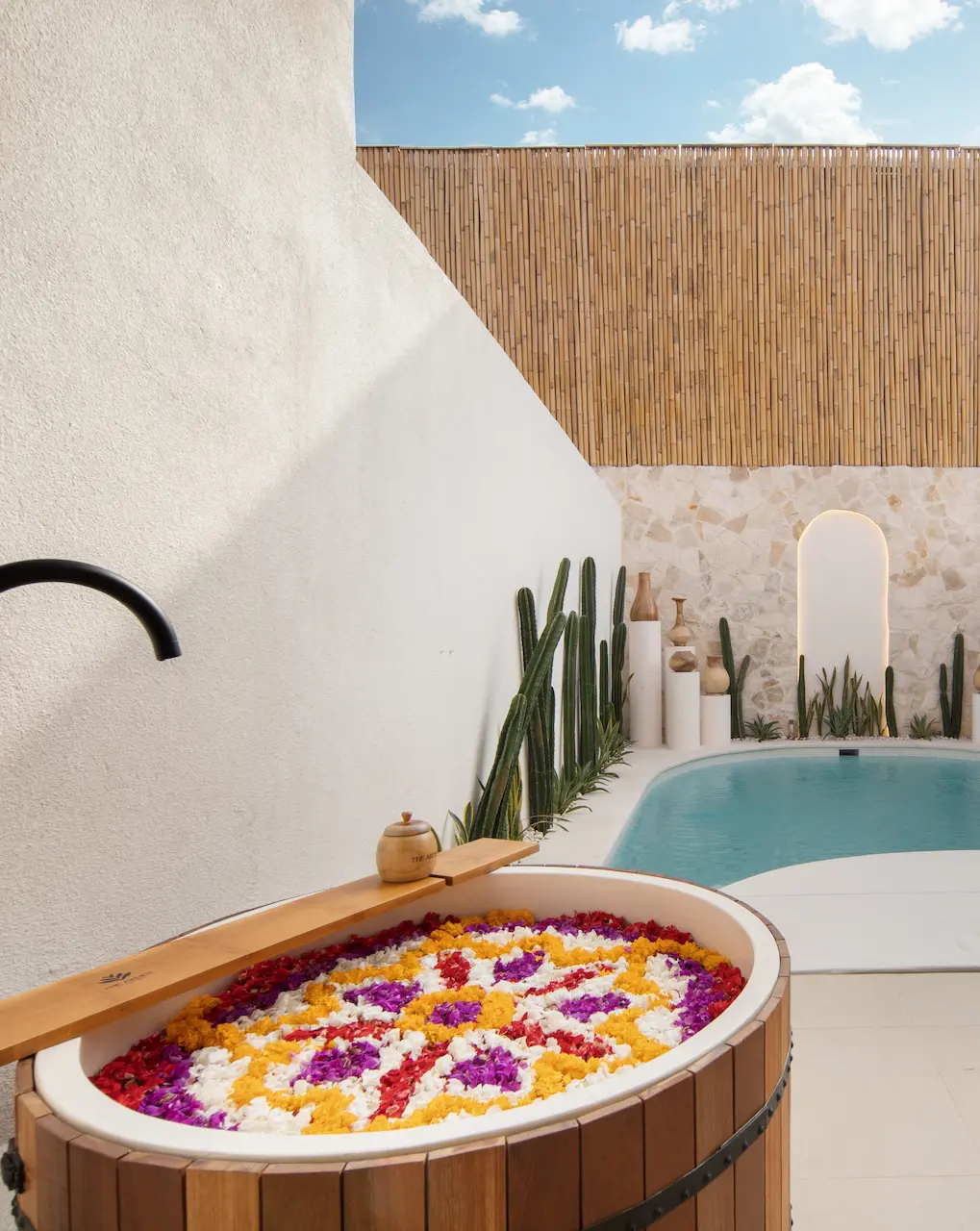 Flower Bathtub